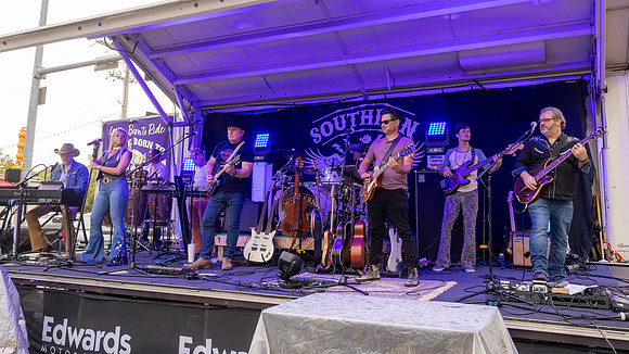 JimiV_20250918_185141_Southern_Nights