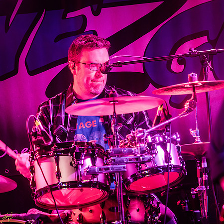 JimiV_20251213_211516_B-Side