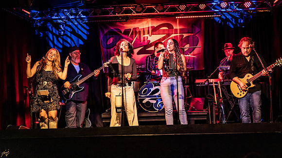 JimiV_20251213_230307_B-Side
