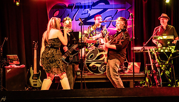 JimiV_20251214_003826_B-Side