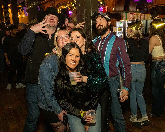 JimiV_20260101_001557_Bushwhackers