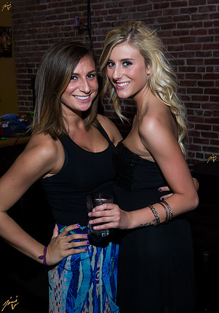 JimiV_20140511_235651_