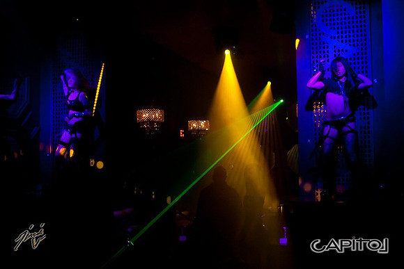 JimiV 20111126 000502wb