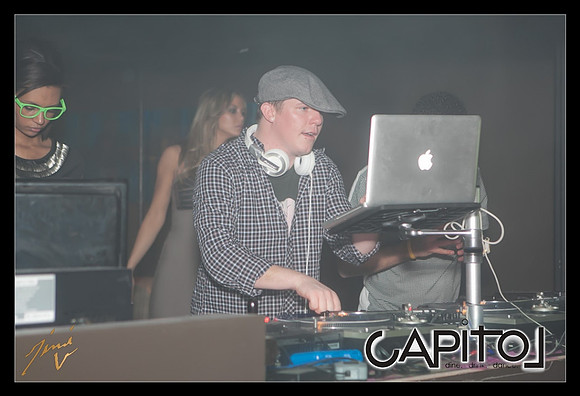 JimiV 20111218 022709wb
