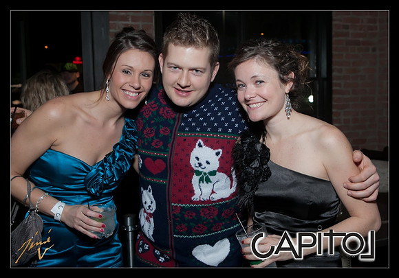 JimiV 20111218 013739wb