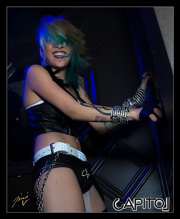 JimiV 20111218 011530wb