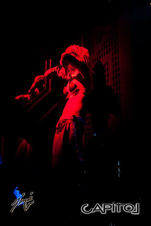JimiV 20111210 020452wb