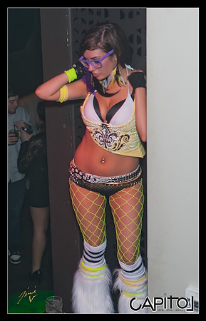 JimiV 20111210 022345wb