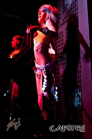 JimiV 20111210 020446wb