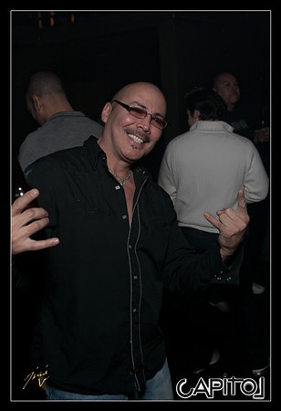 JimiV 20111203 004848wb