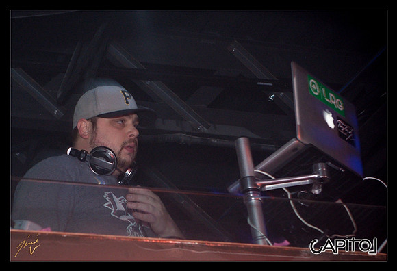 JimiV 20120218 003755wb