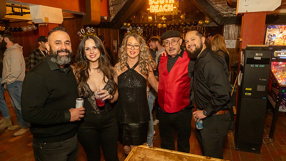 JimiV_20241231_205939_Bushwhackers