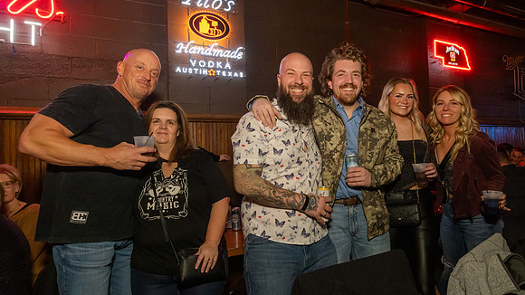 JimiV_20241231_214359_Bushwhackers